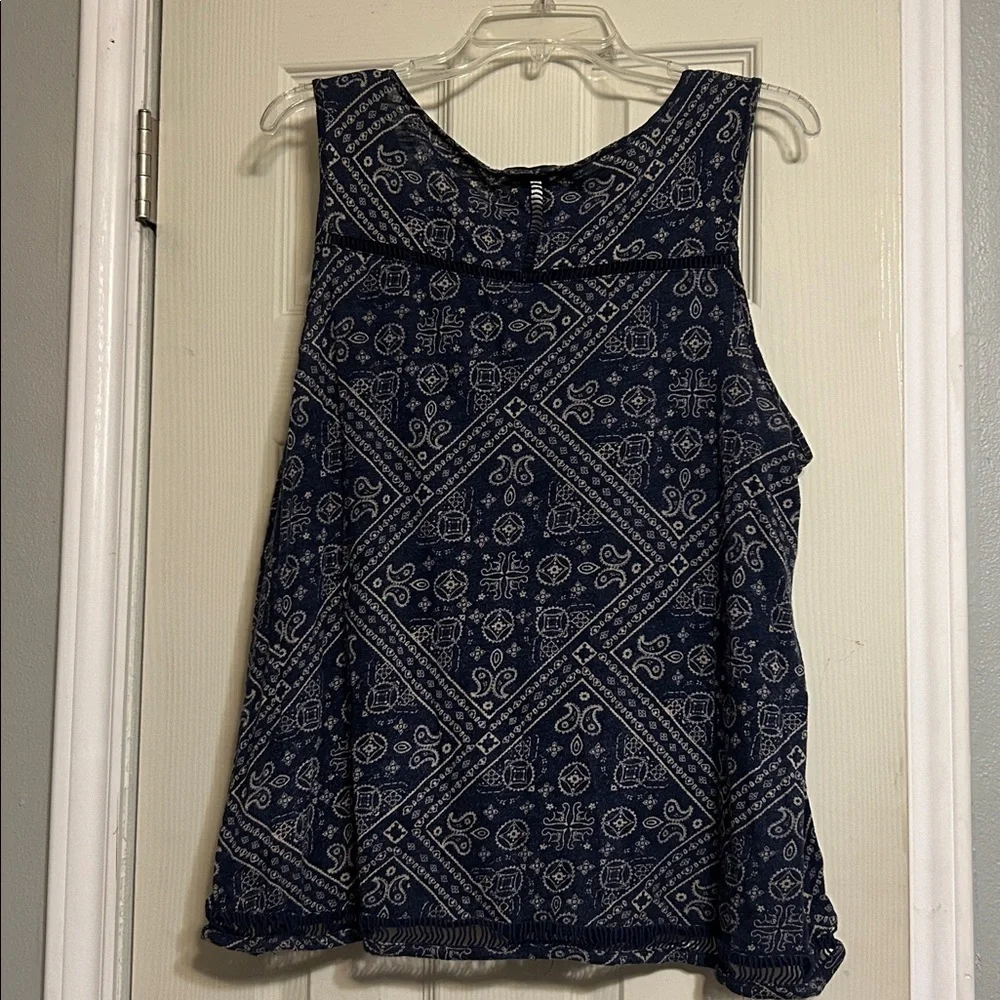 2/$10, 3/$13 Lucky brand blue paisley top - Picture 5 of 5